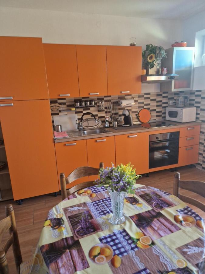 Vera Apartment 캄포르 외부 사진