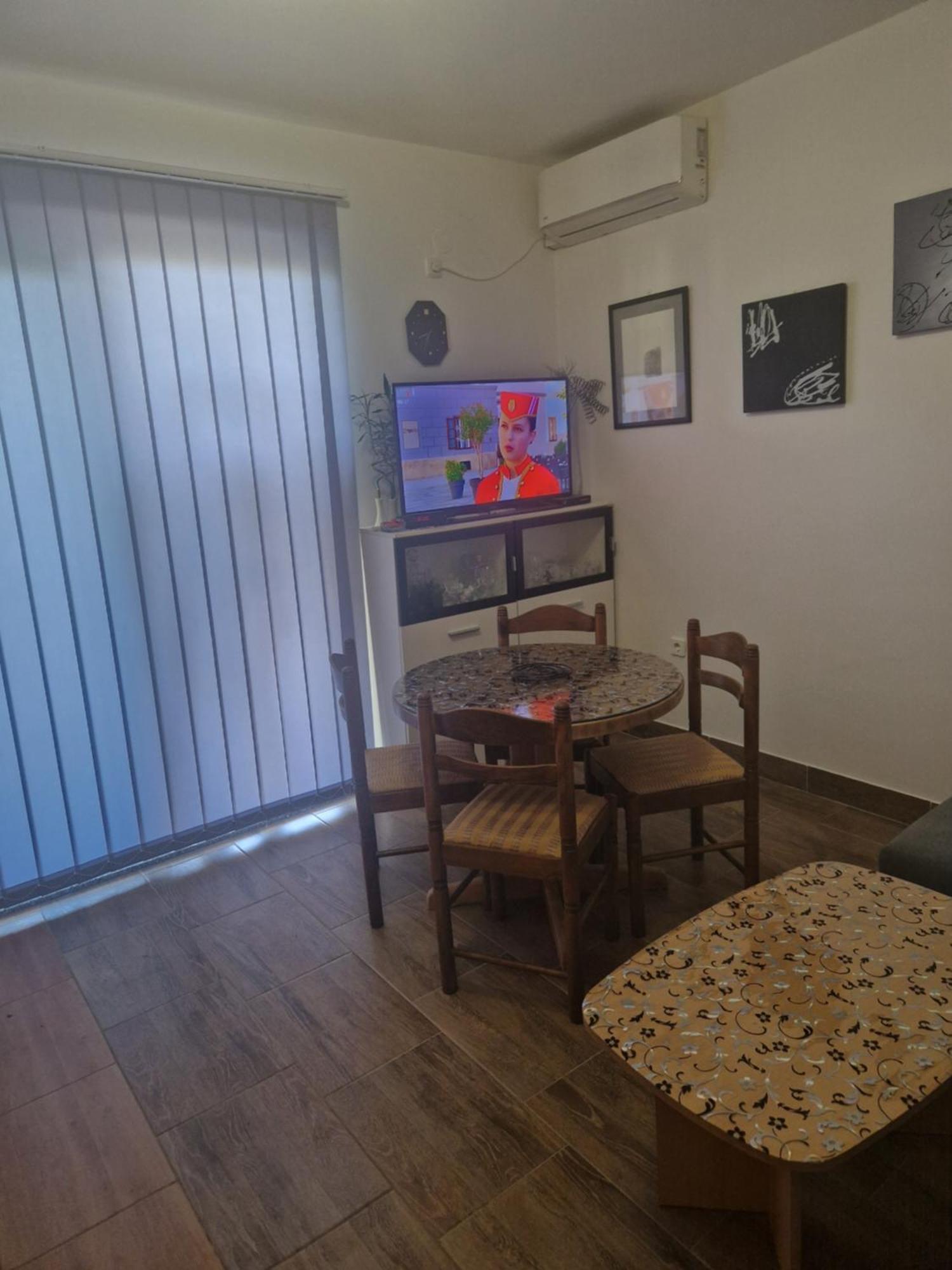 Vera Apartment 캄포르 외부 사진